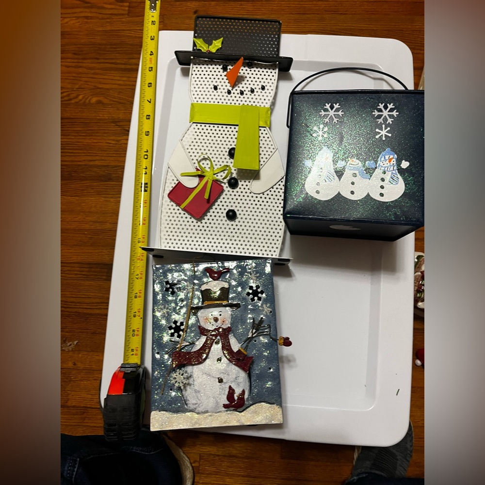 Festive Snowman Decor Set two blue metal baskets, and one metal snowman